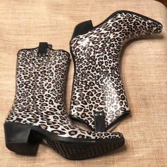 Nomad Rubber Boots - Picture 1 of 7